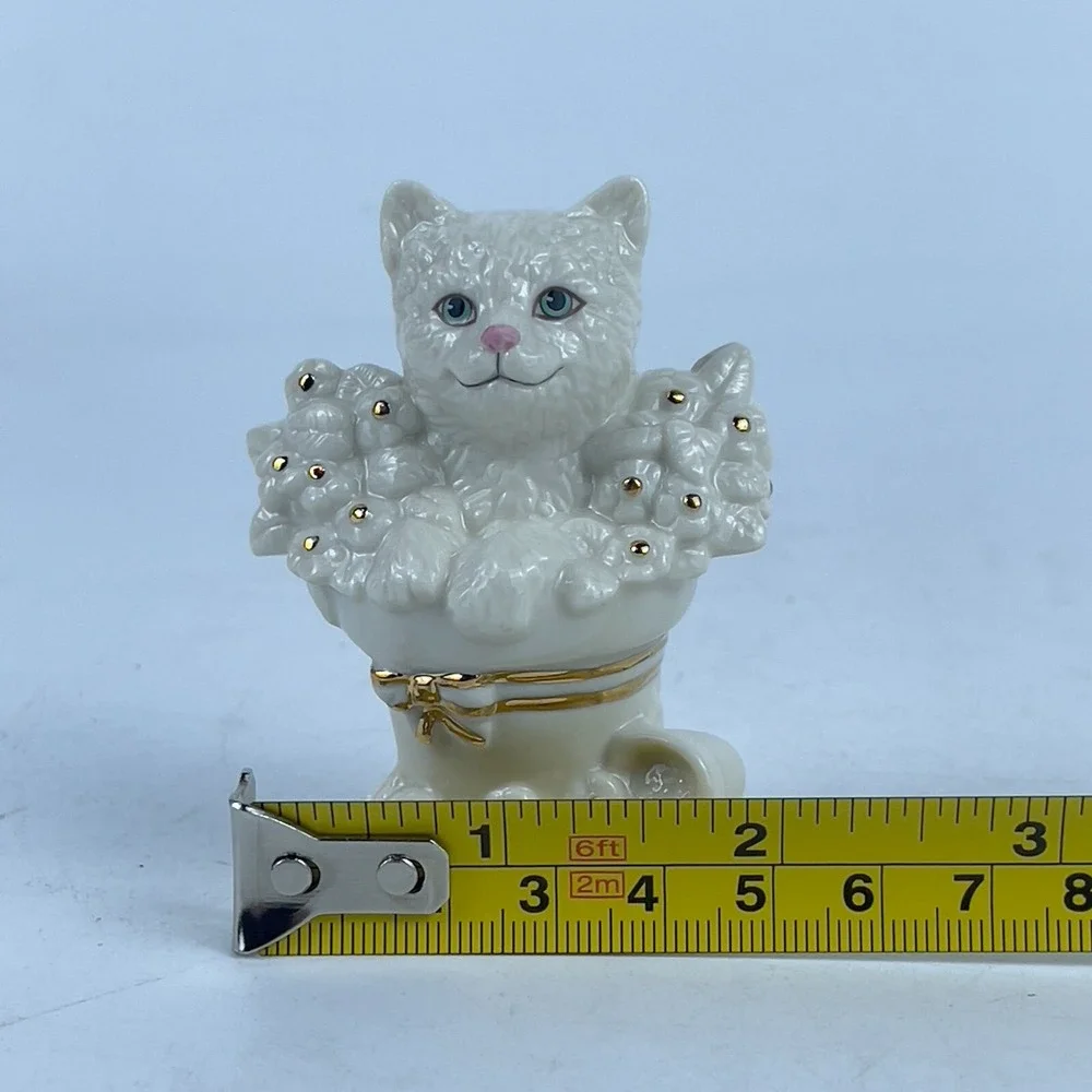 Lenox Mini Kitty Ivory & Gold Cat‎ Kitten in Flower Basket Decorative Figurine